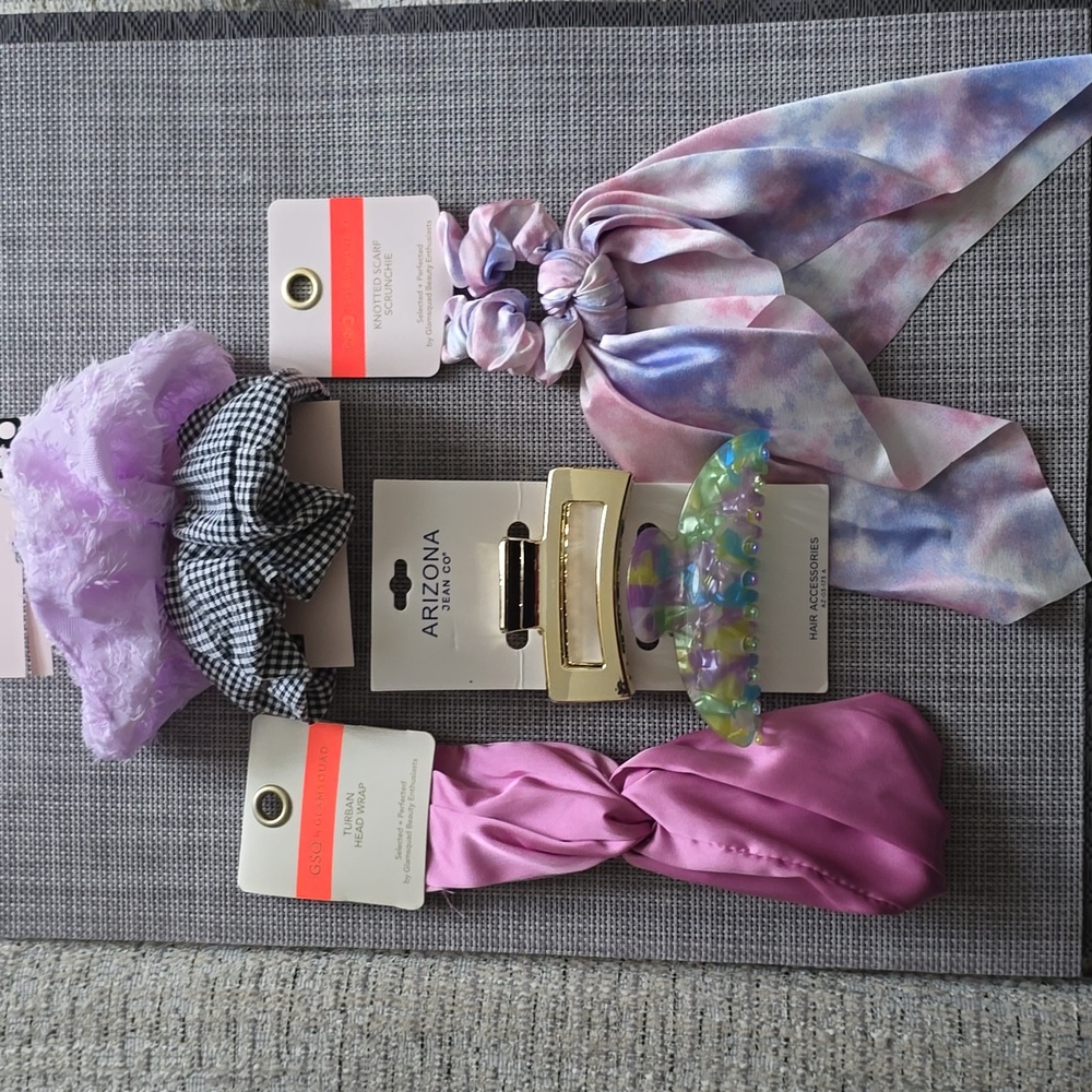 HAIR ACCESSORIES